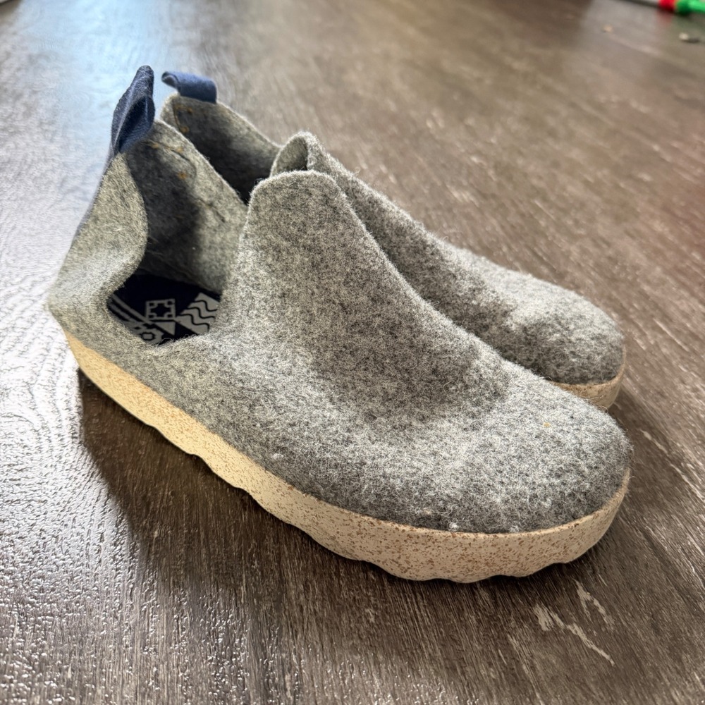 ASPORTUGUESAS Felt Wool Slippers Clogs Gray Slip On Shoes Size 43 11.5W / 10M